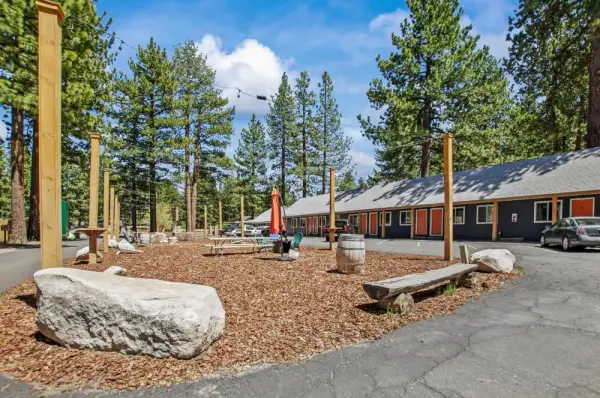 Playpark Lodge 5